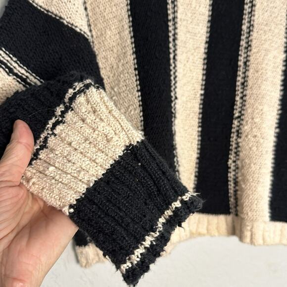 Billabong Black Cream Stripe Beachy Sweater Boxy Nubby Cotton Surfer Boho Summer - Picture 5 of 7